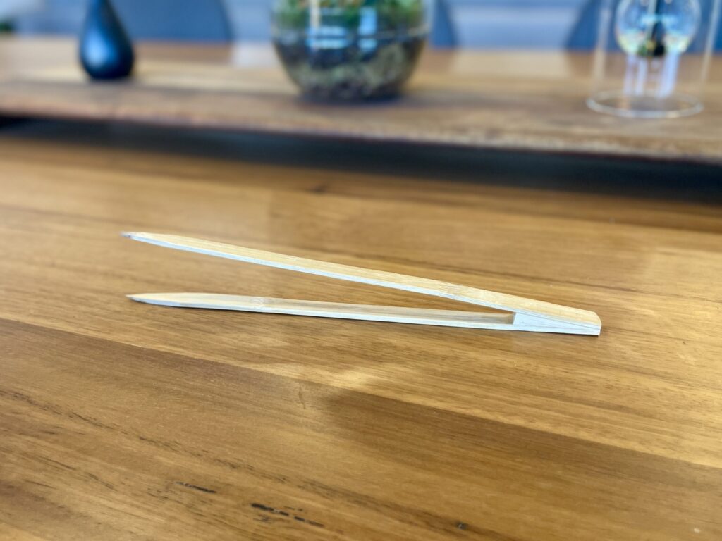 Eko Lab bamboo tweezers