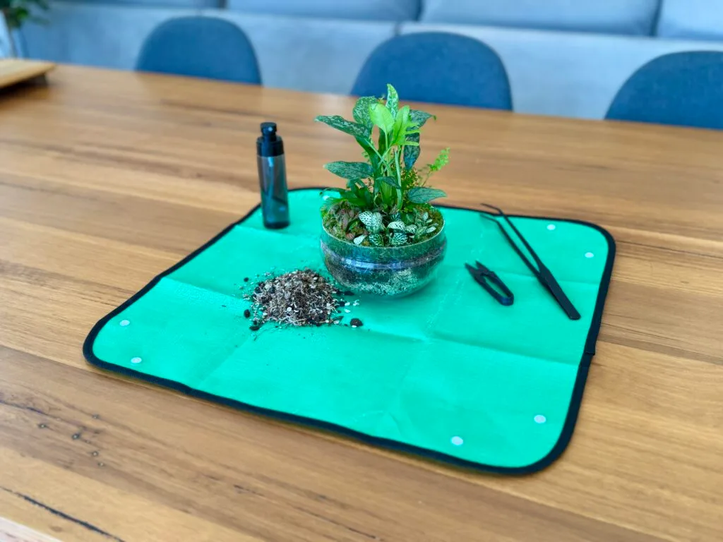 terrarium & plant work mat